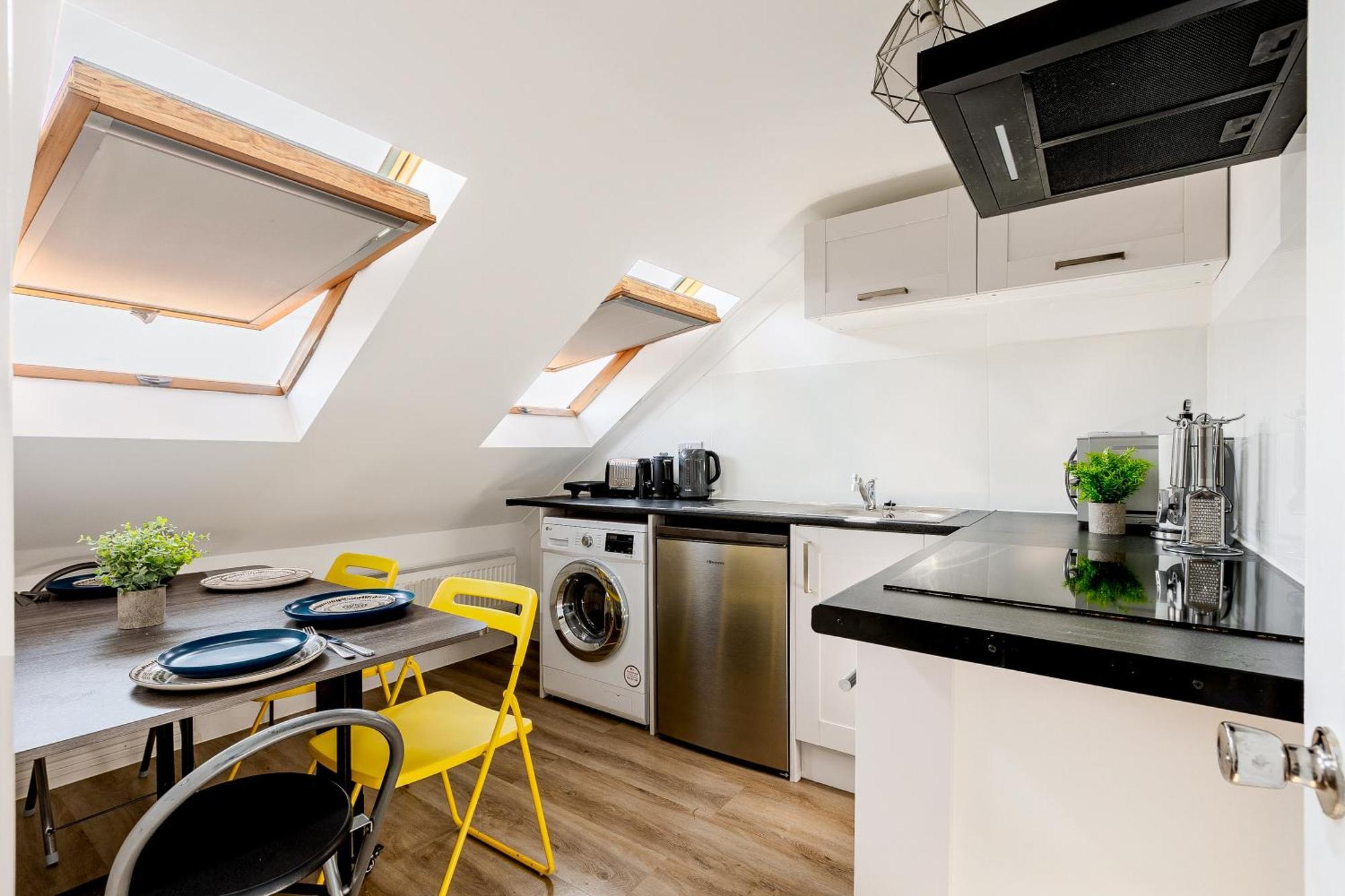 Bright 2Br Flat, Forest Gate, East Лондон Екстериор снимка
