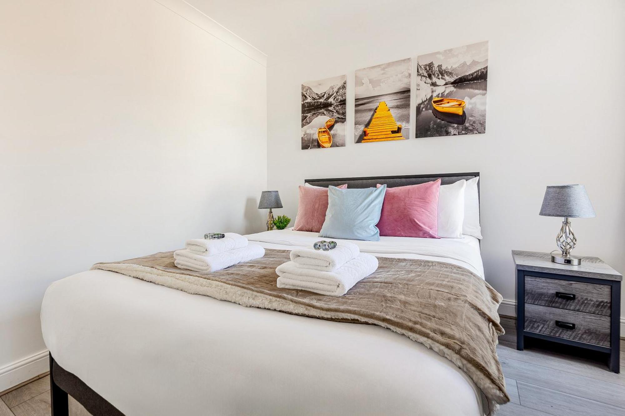 Bright 2Br Flat, Forest Gate, East Лондон Екстериор снимка